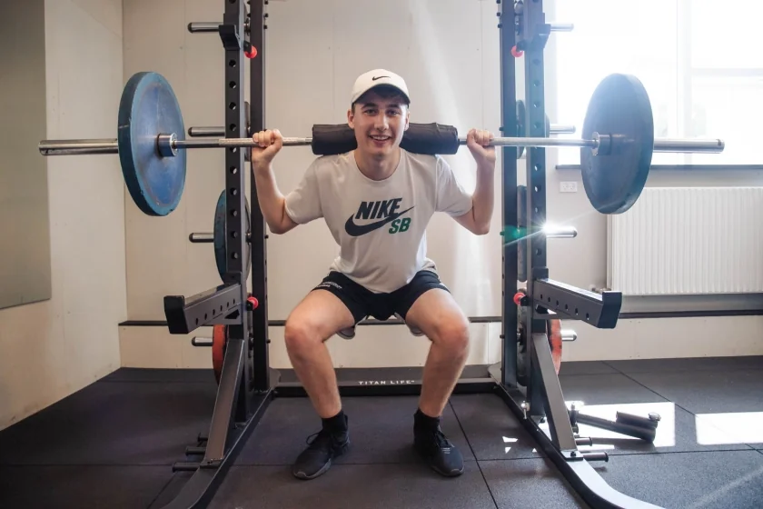 Valgfag på Skrødstrup Efterskole — ind i fitnesslokalet